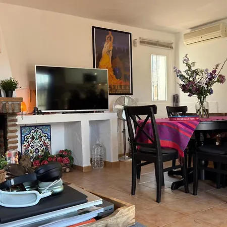 Jina Tatil Evi