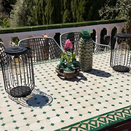 Jina Tatil Evi