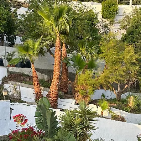 Jina Tatil Evi